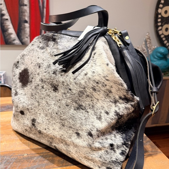 eleven thirty shop Handbags - Eleven Thirty Shop Katie Weekender Travel Bag: Salt & Pepper